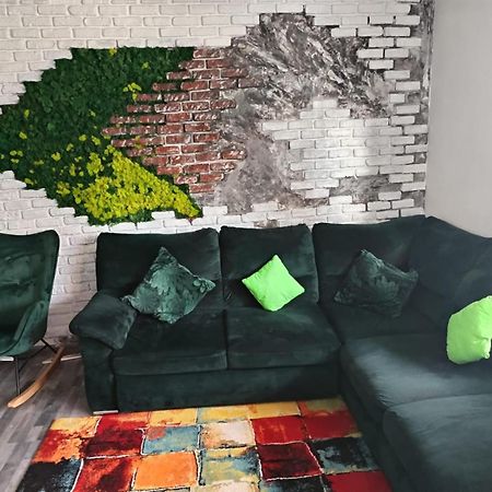 Apartament Regim Hotelier Elis Braşov Buitenkant foto